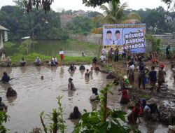 Cawabup Jaro Ade Ngubek Bareng Warga Cipayung